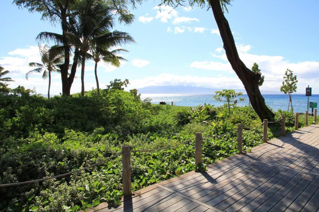 Ocean View One Bedroom At Honua Kai!! Lahaina Bagian luar foto